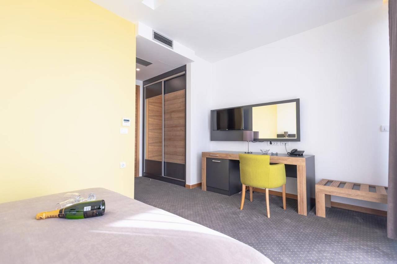 Hotel Stobex Loznica Luaran gambar